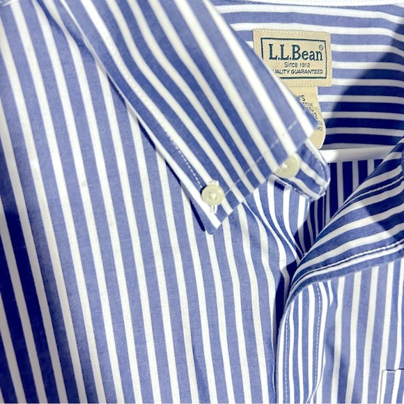 LL Bean Blue & White Striped short sleeve button down size XL. Wrinkle Resistant - Picture 5 of 7